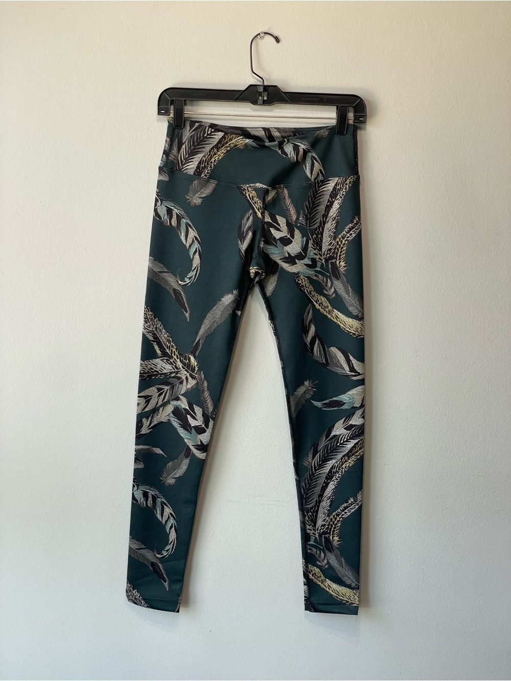 Hard Tail Dark Teal Feather Print Leggings
